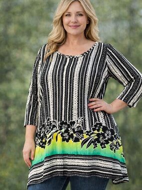 Ruby Rd Woman 2X Black White Floral Ombré Tunic Top Soft Stretch